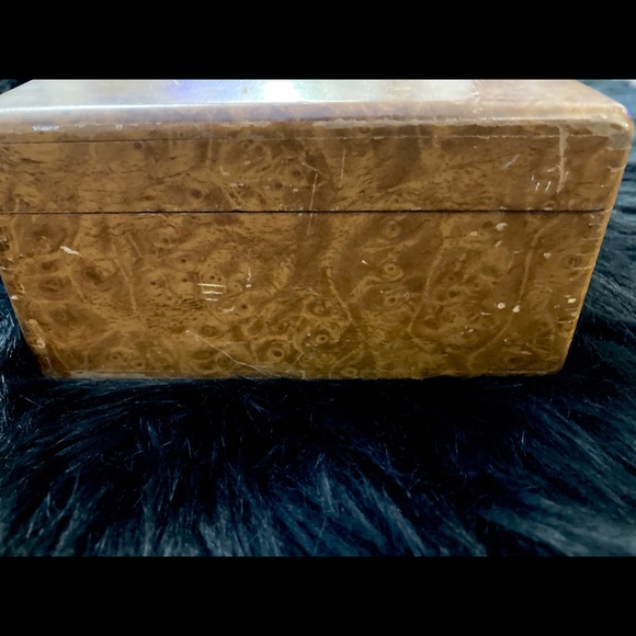 19th Century Burl Wood Box With Bakelite Handle - Picture 8 of 16